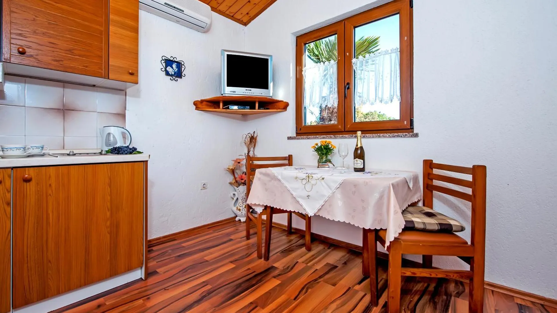 Apartments Josip 2304 Rovinj 0*,
