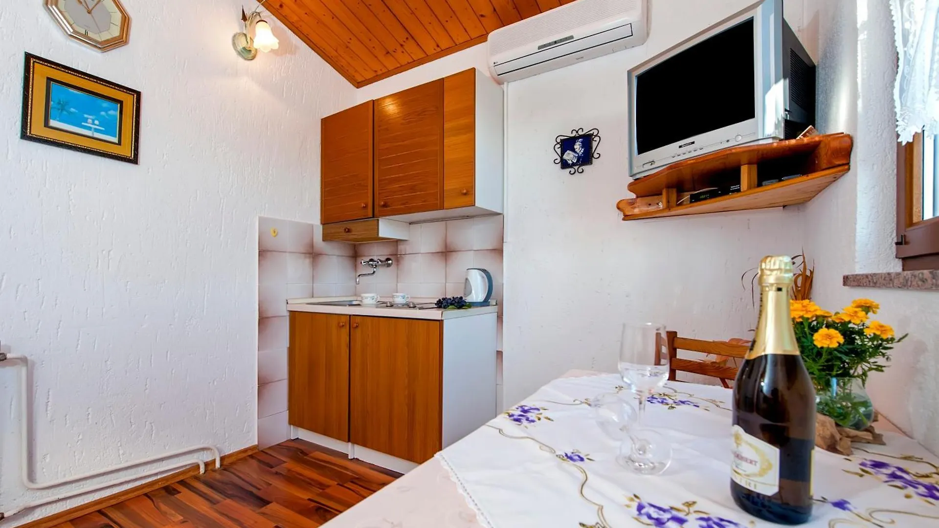 Apartments Josip 2304 Rovinj